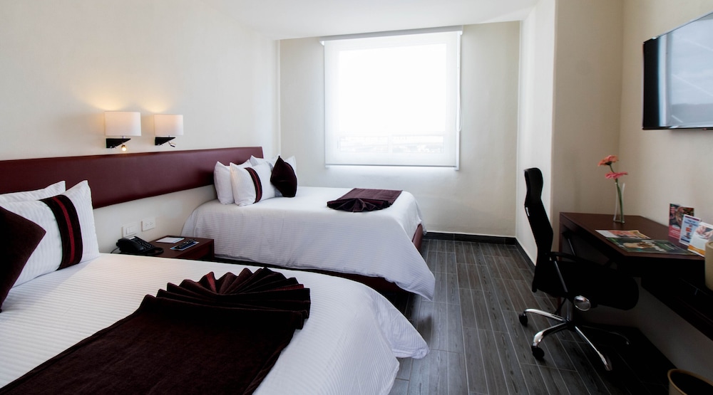 Standard Room, 2 Double Beds photo 1