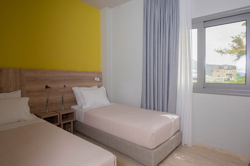Family Apartment, 2 Bedrooms photo 3
