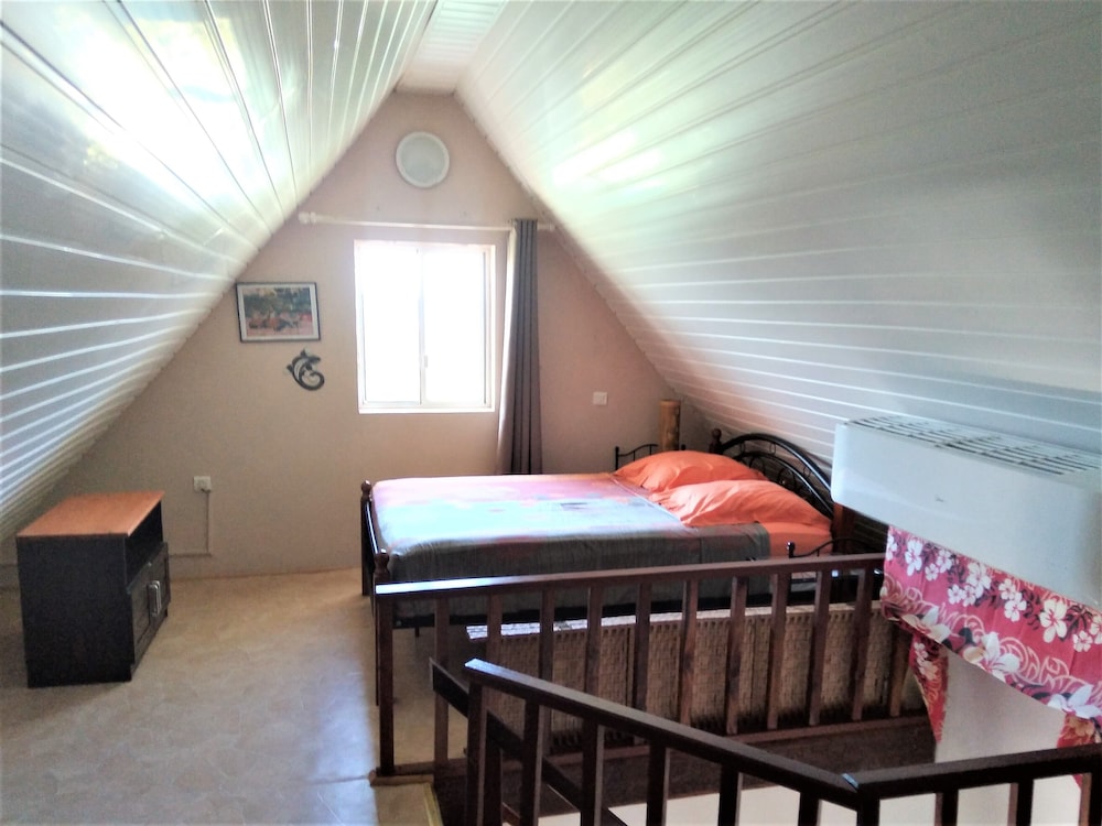 Classic House, Multiple Beds, Lagoon View photo 3