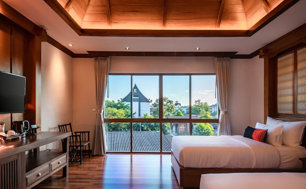 Superior Twin Room (with Air Purifier) - Photo 12