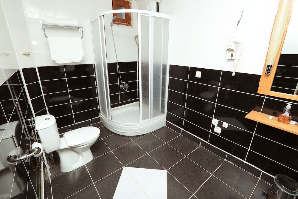 Standard Triple Room photo 2
