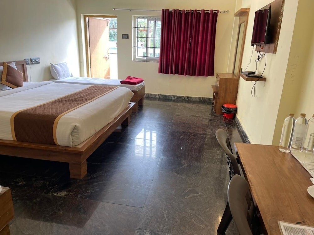 Basic Quadruple Room