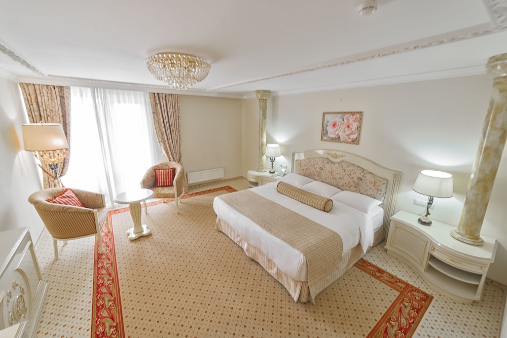 Deluxe Studio, 1 King Bed