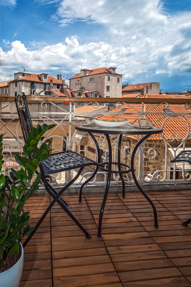 Superior Apartment, Balcony, Sea Facing photo 3