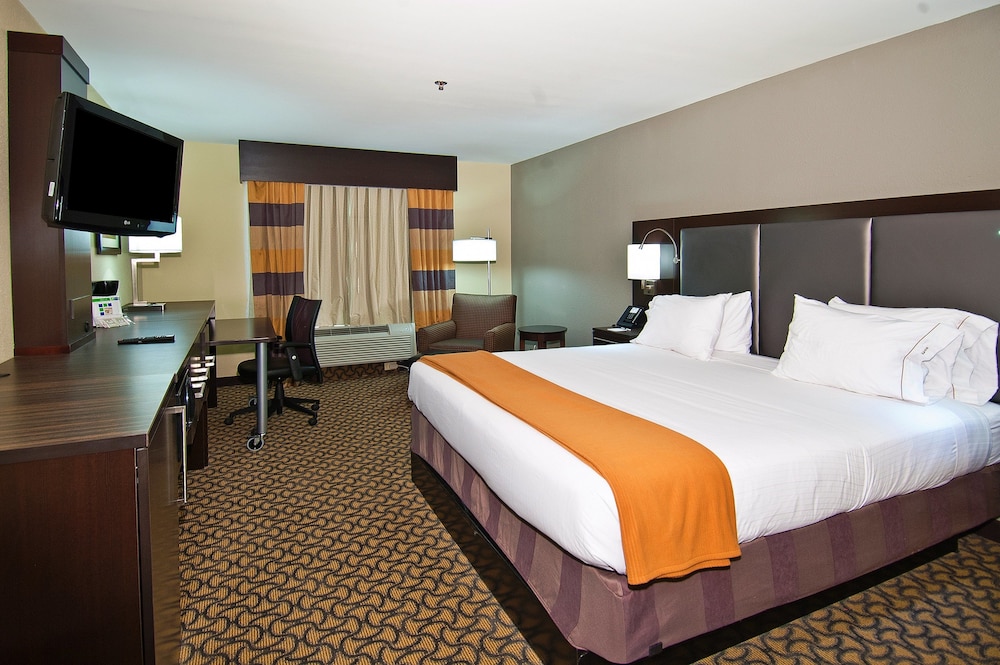 Suite, 1 King Bed, Accessible, Non Smoking (Mobility) - Photo 4