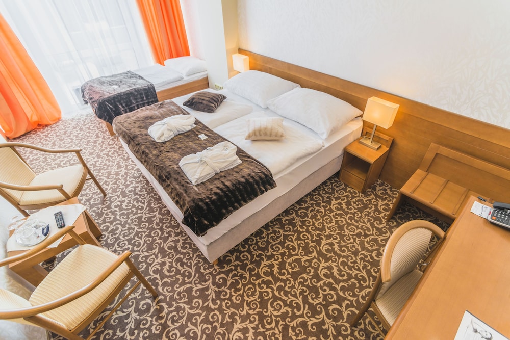 Double Room Single Use (Free Wellness Access) photo 1