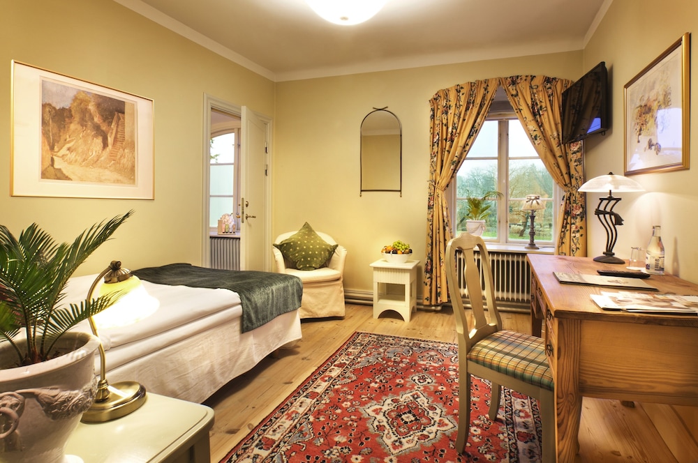 Standard Single Room photo 2