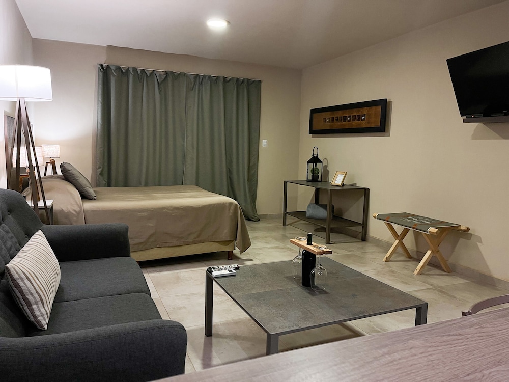 Deluxe Single Room