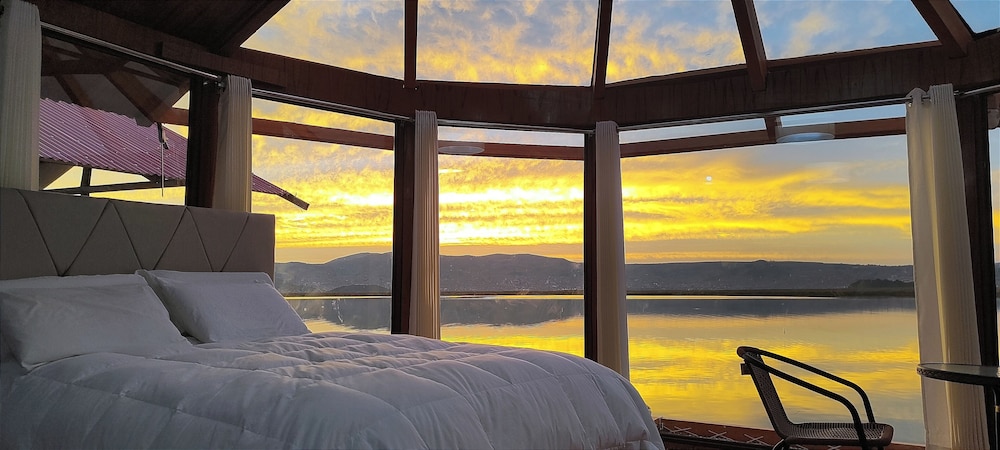 Deluxe Cabin, Non Smoking, Lake View photo 1