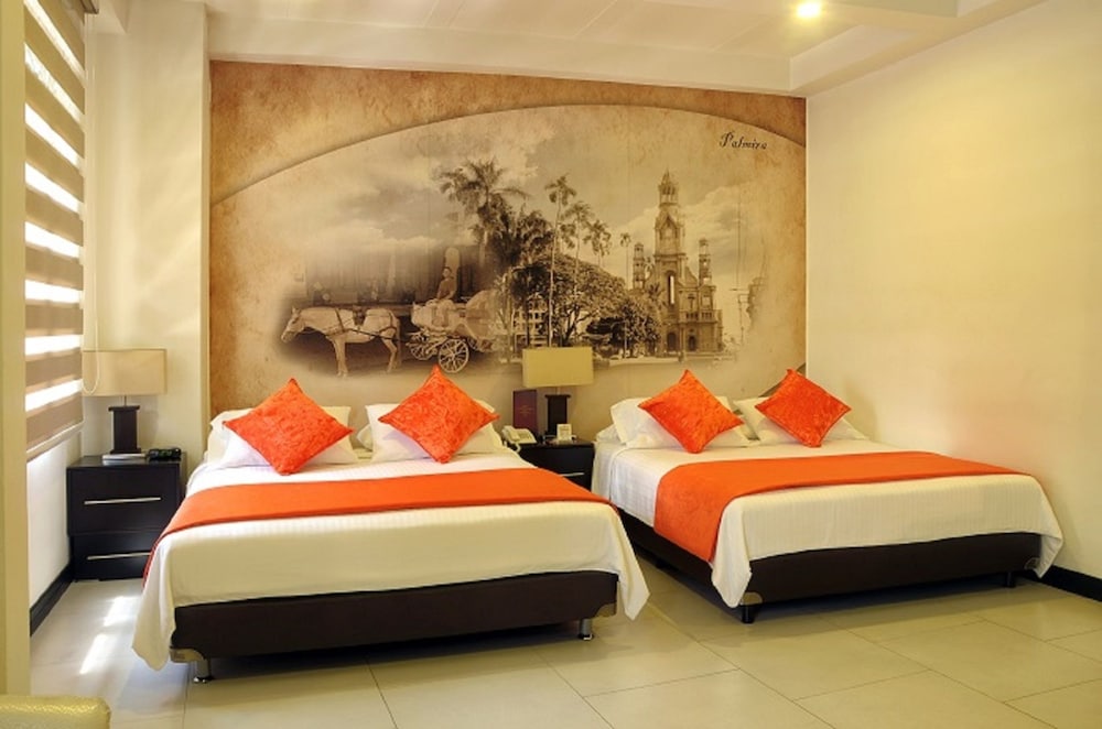 Superior Triple Room, 2 Double Beds photo 1