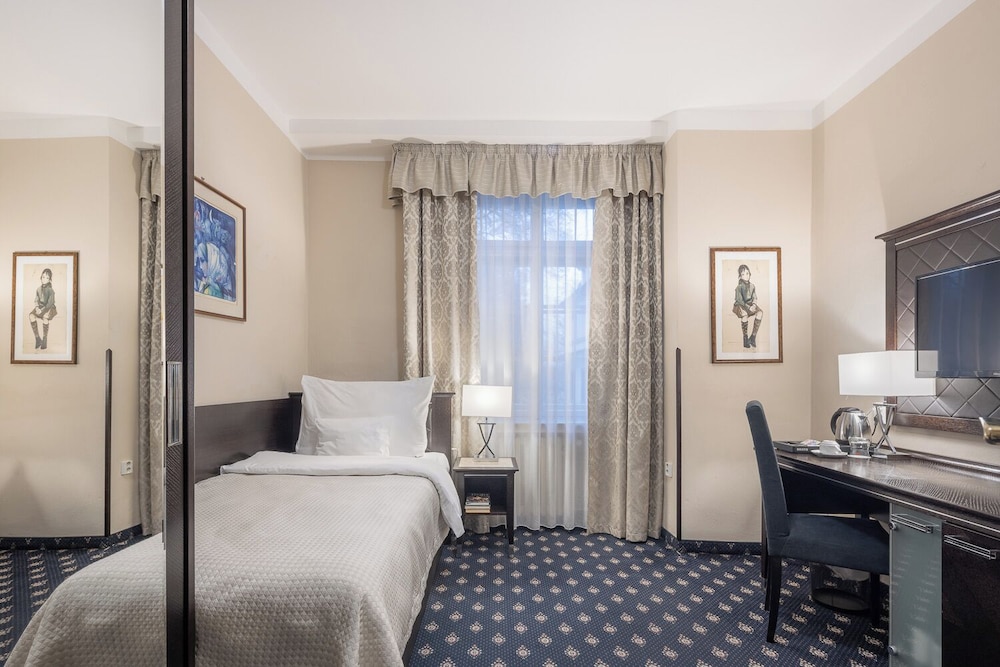 Superior Single Room
