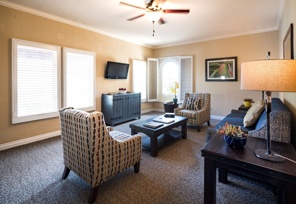 Deluxe Suite, 2 Bedrooms photo 3