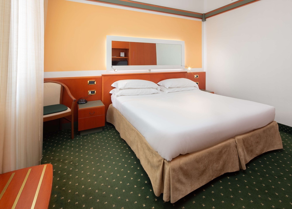 Economy Double Room - Photo 1