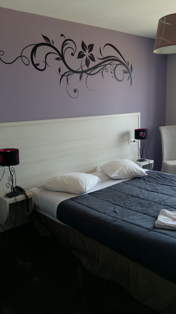Double Room, Sea View (No Balcony)