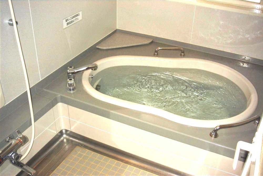 Twin Room - Photo 2