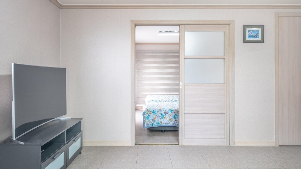 Basic Room, 1 Bedroom (GOLD)