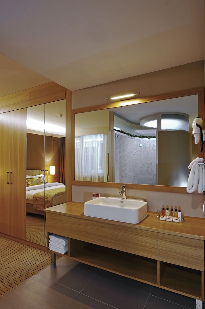 Suite, 1 Queen Bed, Non Smoking