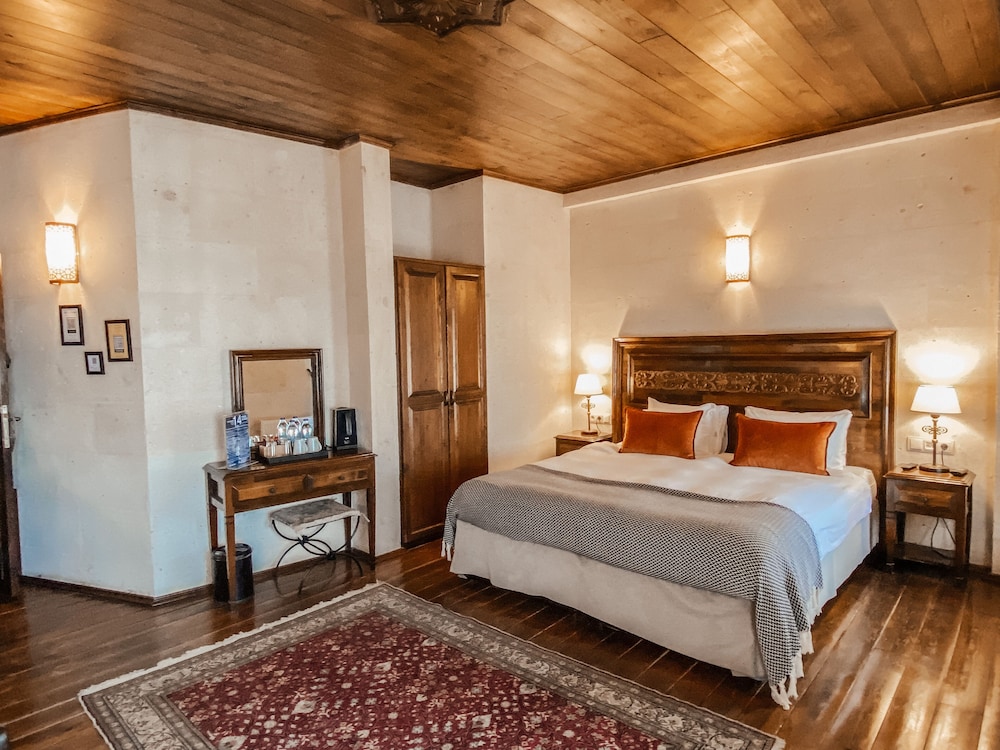 Deluxe Suite, 1 King Bed