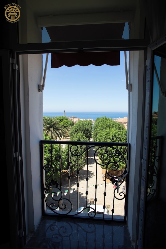 Triple Room, Beach View photo 3