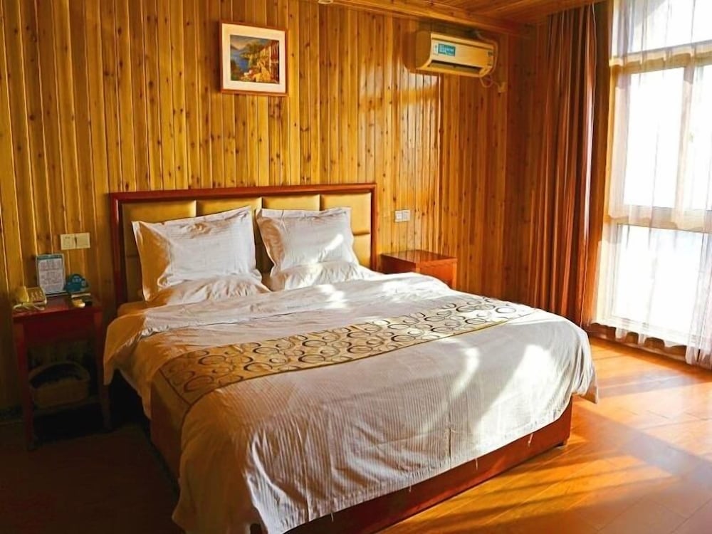 Room, 1 Queen Bed photo 3
