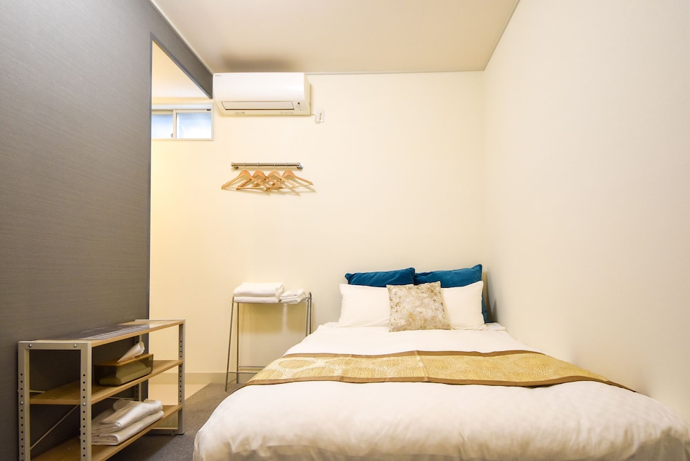 Basic Double Room, 1 Double Bed, Non Smoking, Mezzanine - Photo 12