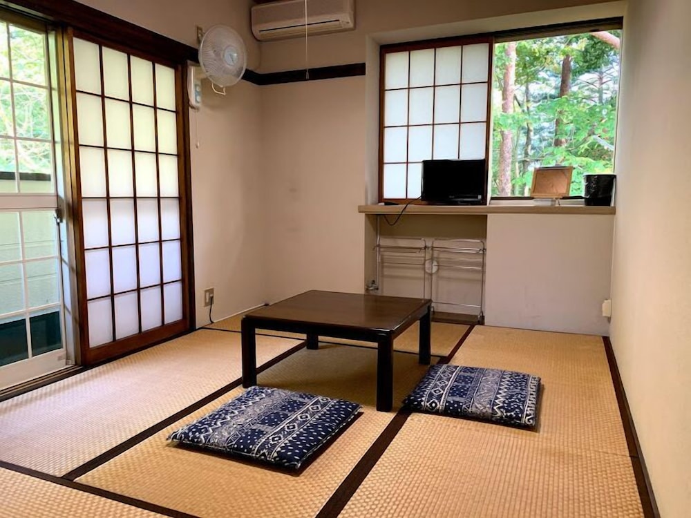 Japanese Style Room - Photo 1