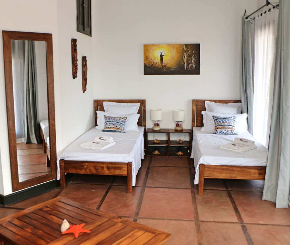 Twin Room, Partial Sea View photo 3