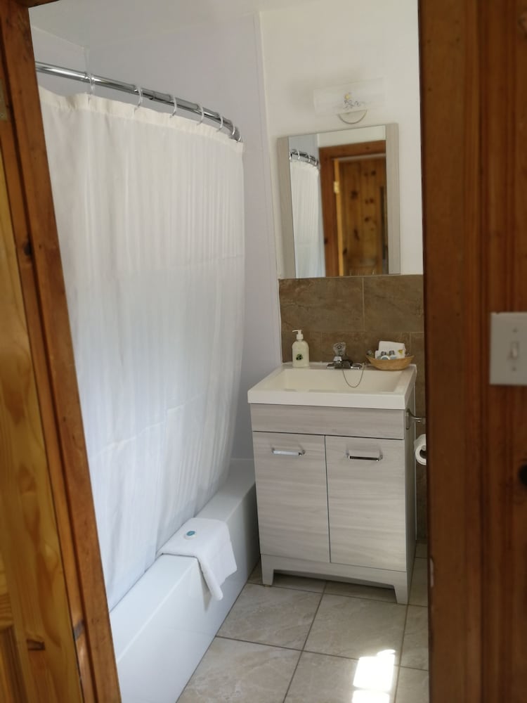 Suite, 2 Bedrooms (#1) photo 3