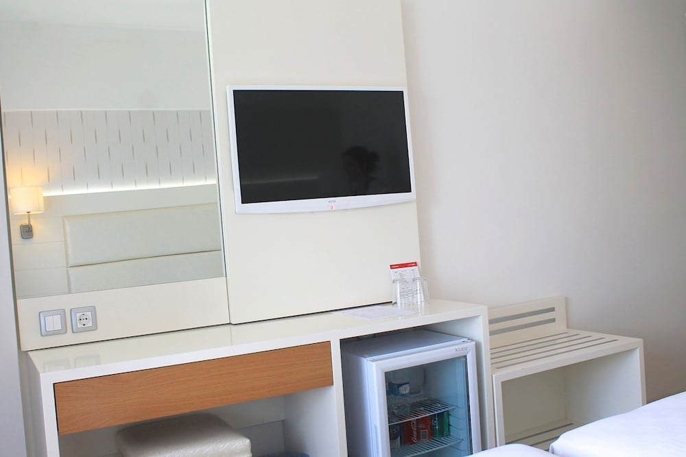 Side Sea View Room