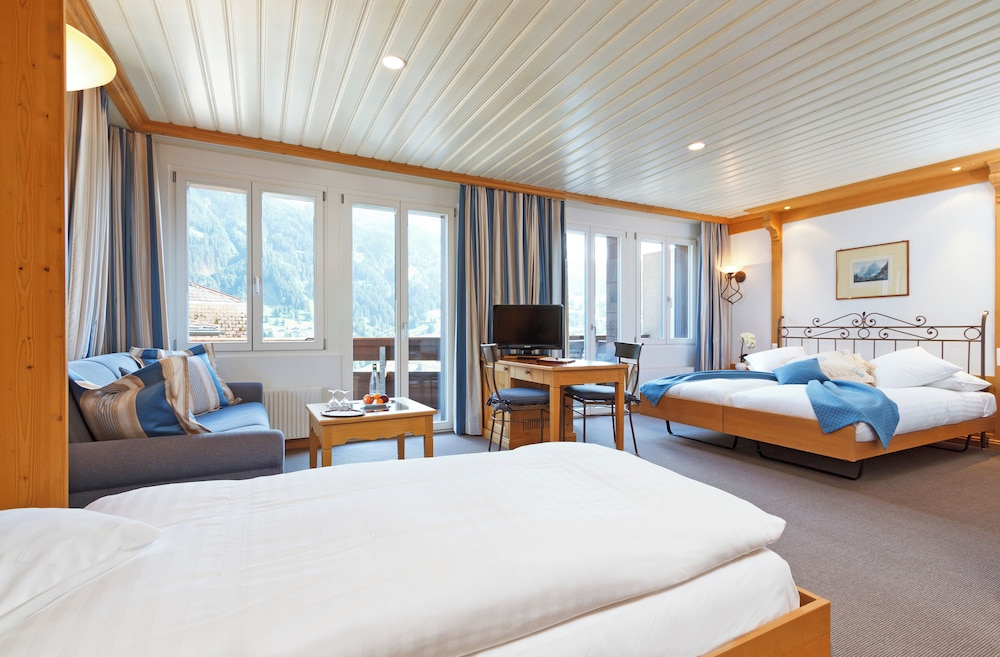 Comfort Double Room, Balcony (Plus, with separate sofa area) - Photo 11