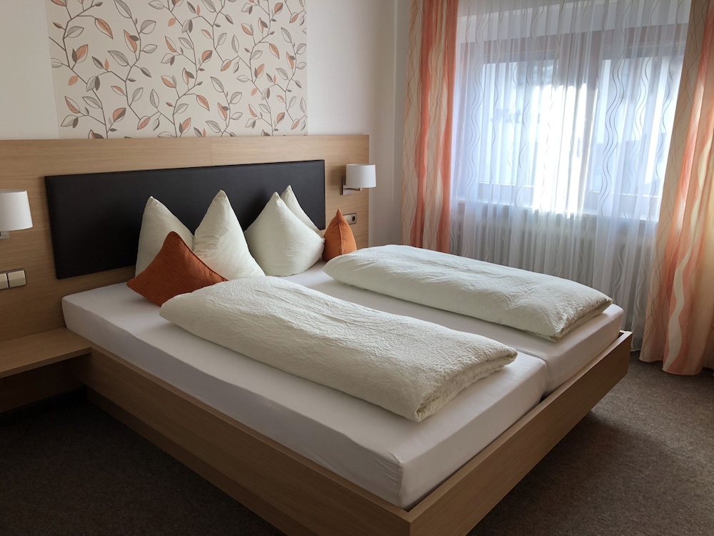 Quadruple Room, 1 Bedroom, Mountain View photo 2