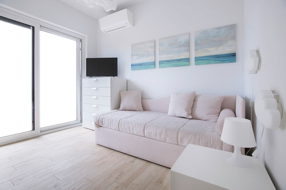 Design Condo, City View photo 1