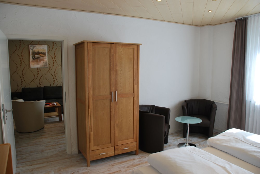 Deluxe Quadruple Room, Multiple Beds photo 2