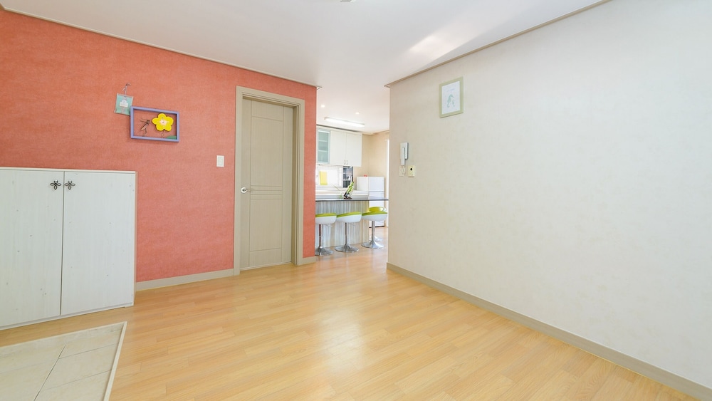 Basic Room, 1 Bedroom (Cass)