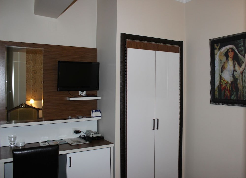 Single Room photo 3