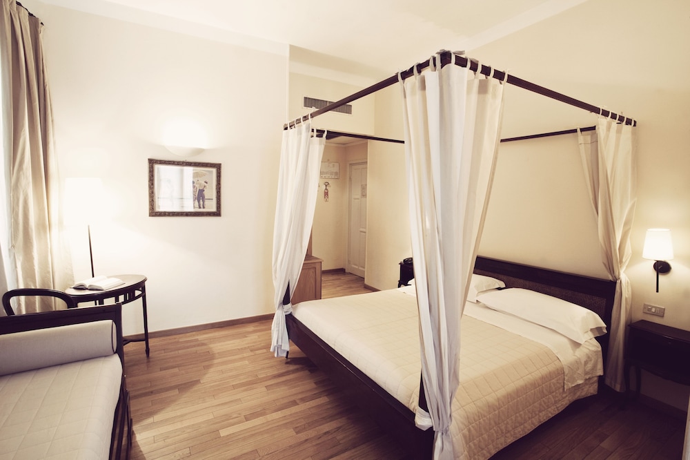 Comfort Triple Room photo 3