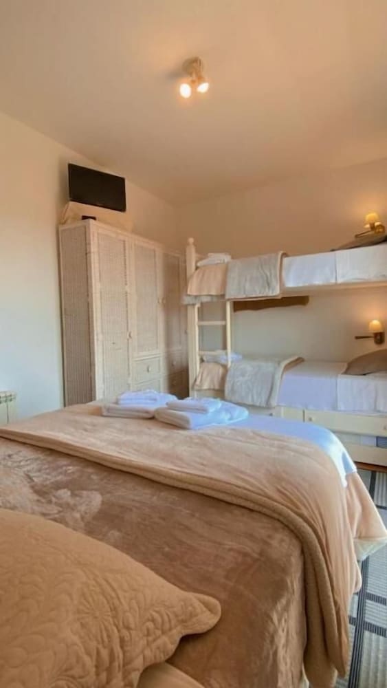 Deluxe Room, 2 Bedrooms photo 1
