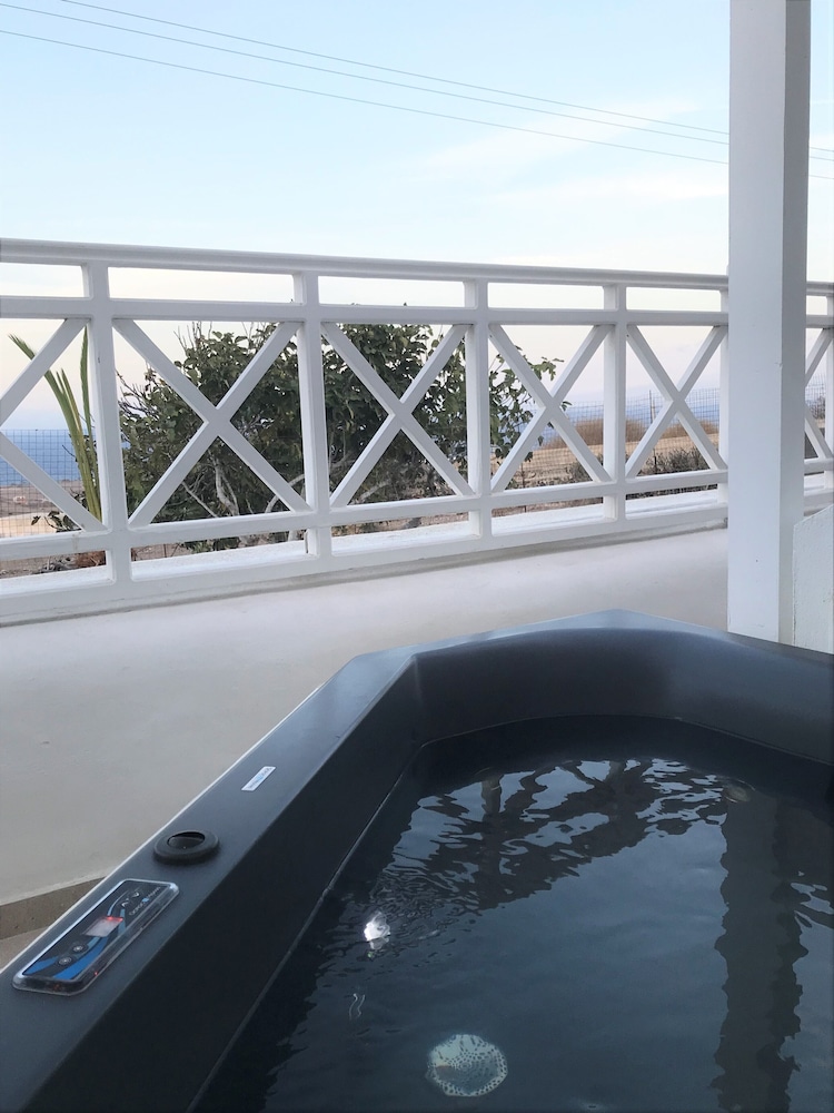 Apartment, 2 Bedrooms (Seasonal Hot Tub) - Photo 10