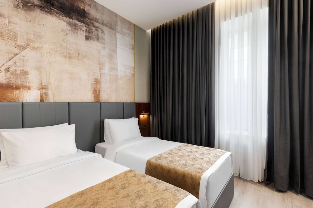 Executive Suite, Multiple Beds, Non Smoking photo 1