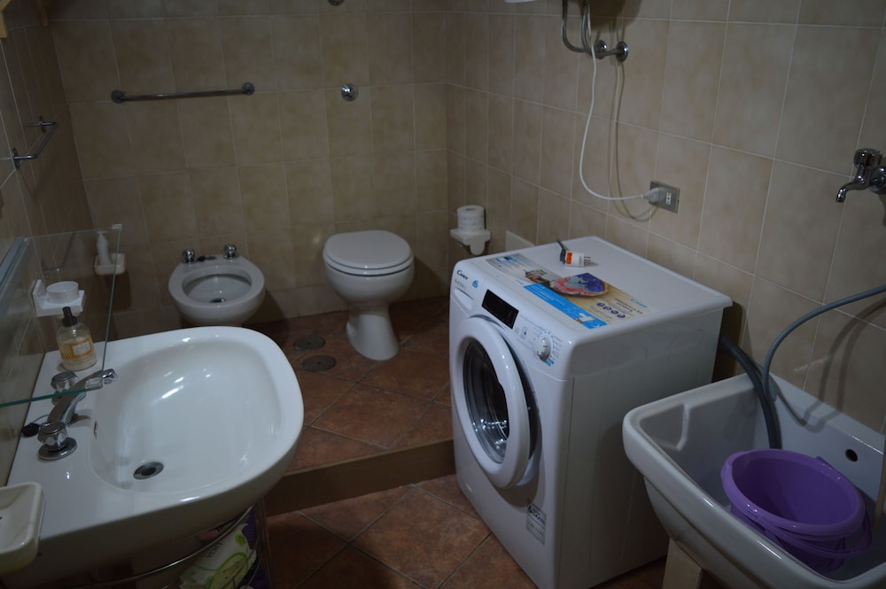 Room photo 2