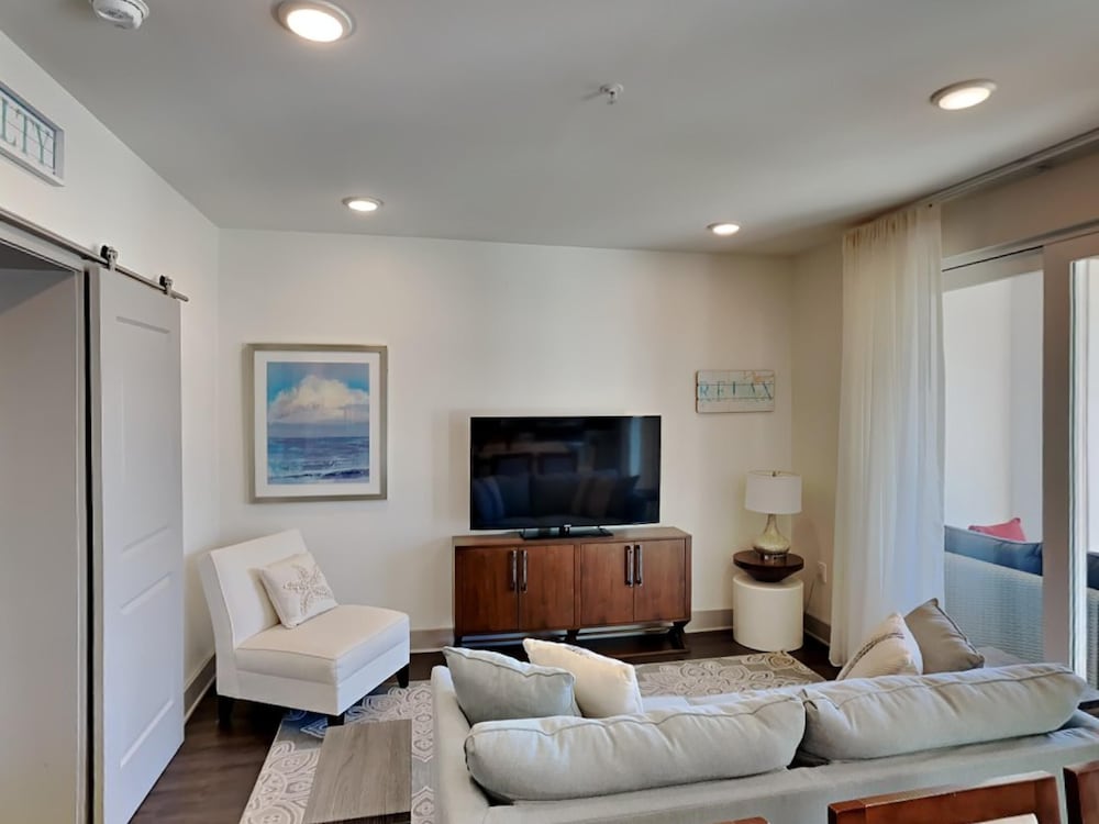 Condo, Multiple Beds, Balcony, Beach View (#334 - No Pets Allowed)