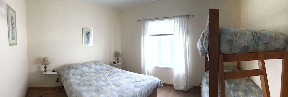 Family Quadruple Room, Multiple Beds, Courtyard View photo 1