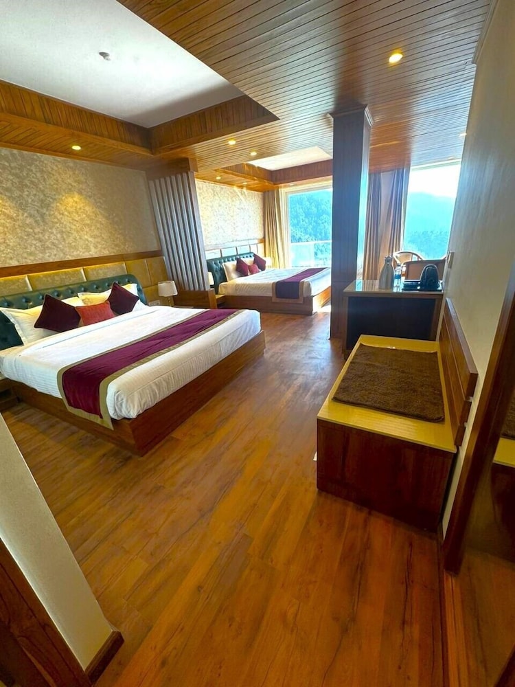 Family Quadruple Room, Multiple Beds, Valley View, Mountainside photo 1
