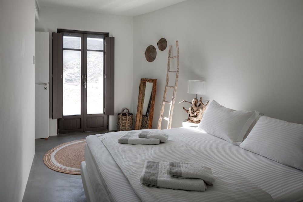 Luxury Apartment photo 3