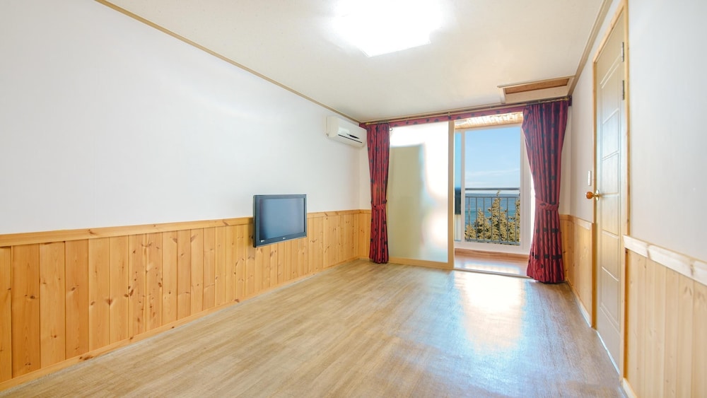 Basic Room, 2 Bedrooms (B302(danchebang))