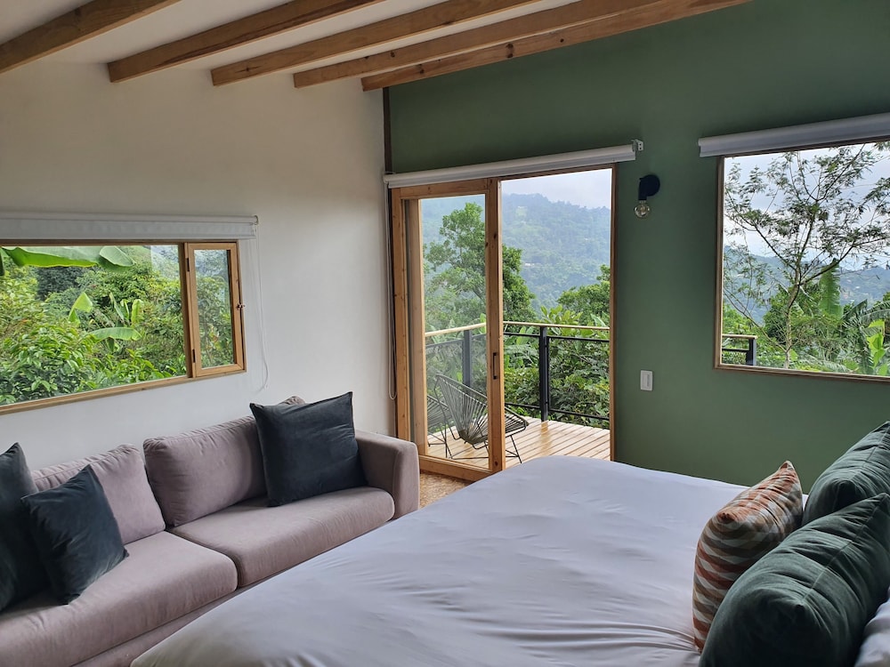 Comfort Cabin, Garden View