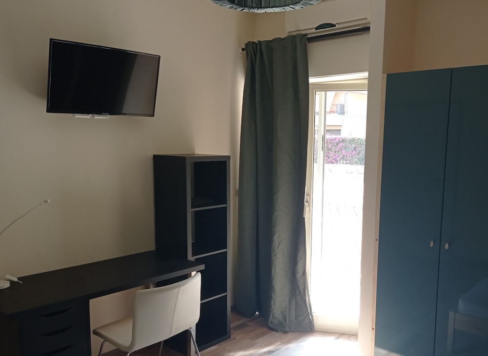 Elite Apartment, 1 Bedroom, Balcony, Courtyard View photo 3