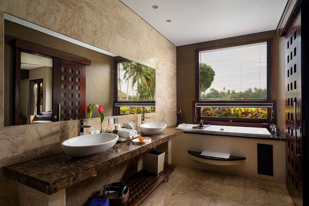 Available room thumbnail 6