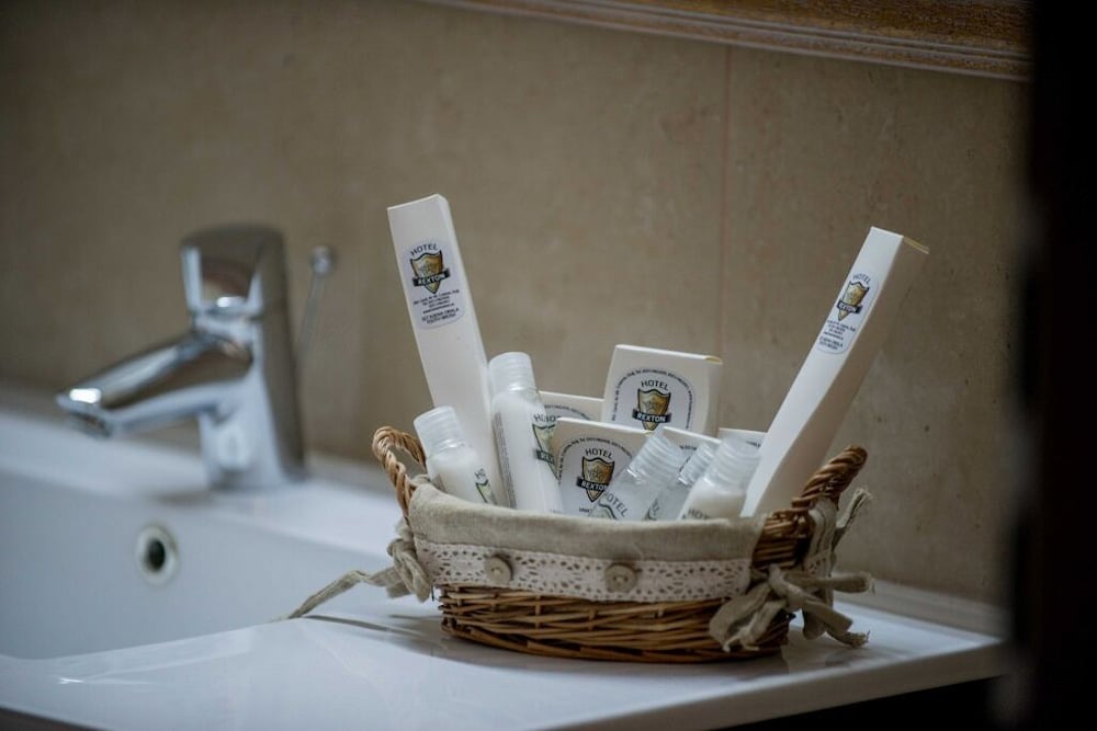 Standard Double Room, Private Bathroom, City View photo 2