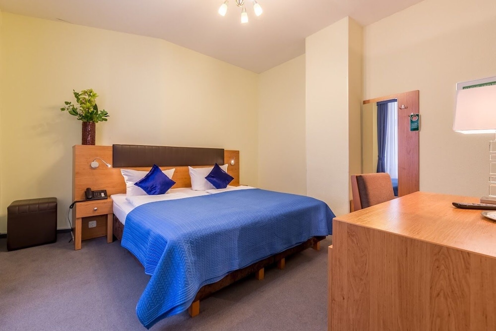 Business Twin Room photo 2